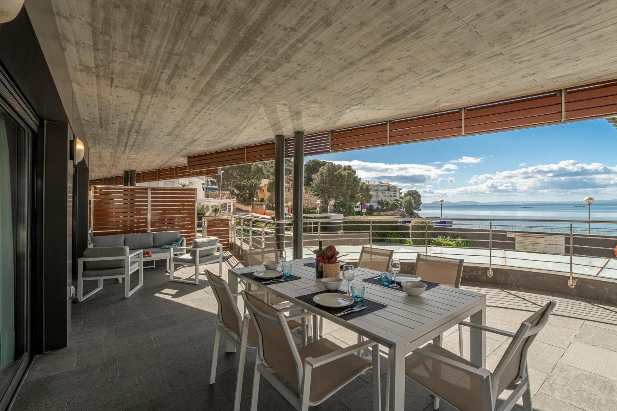 Apartamento Con Gran Terraza Delante Del Mar Rosas Exterior foto